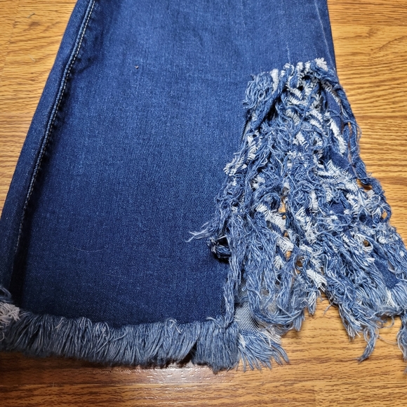 Unbranded Womens Distressed Bell Bottom Ripped Frayed Jeans - Picture 6 of 7